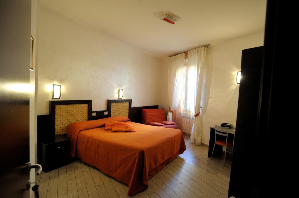 Rental In Rome 2000 Eksteriør bilde