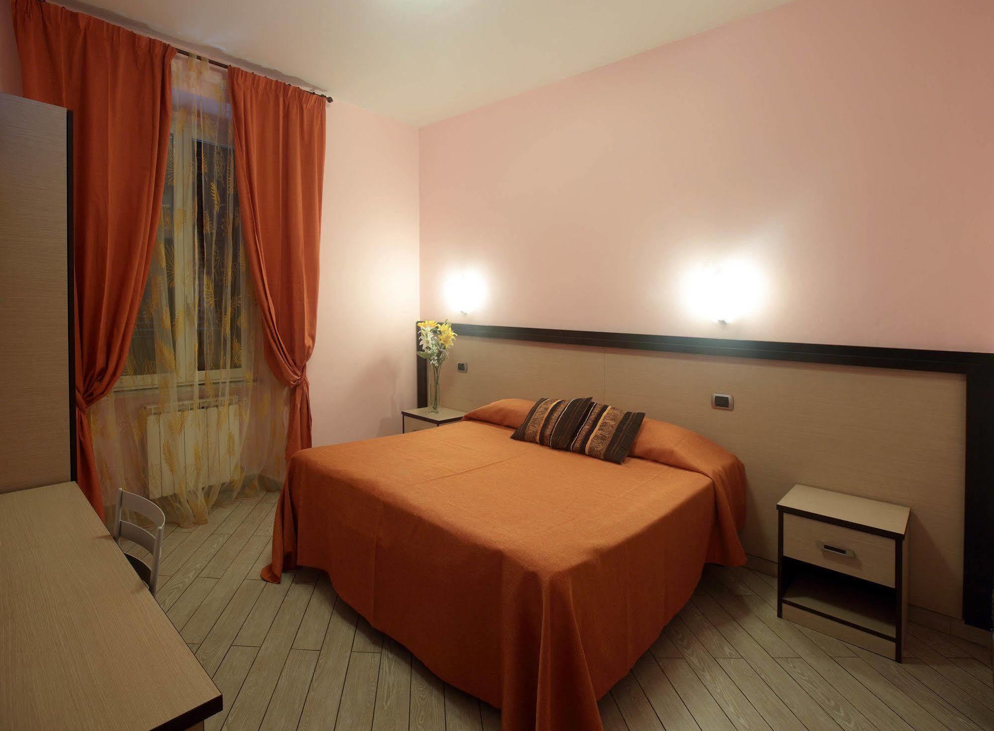 Rental In Rome 2000 Eksteriør bilde
