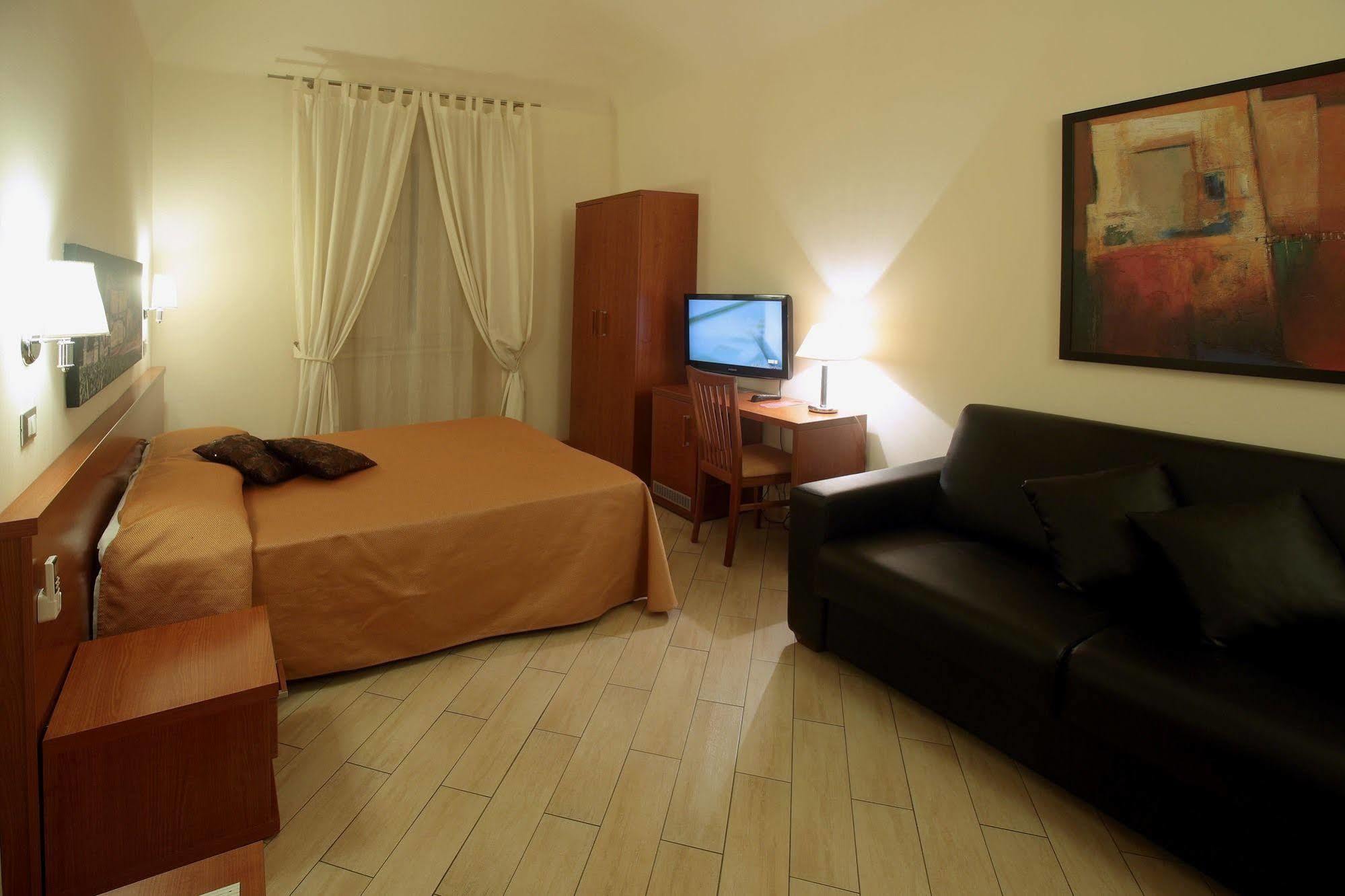 Rental In Rome 2000 Eksteriør bilde